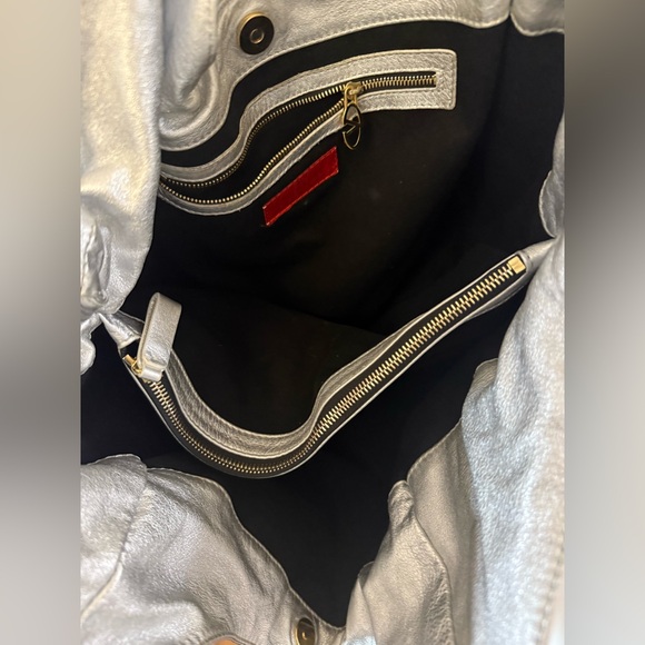 VALENTINO METALLIC LEATHER SHOULDER HOBO BAG - Picture 6 of 10